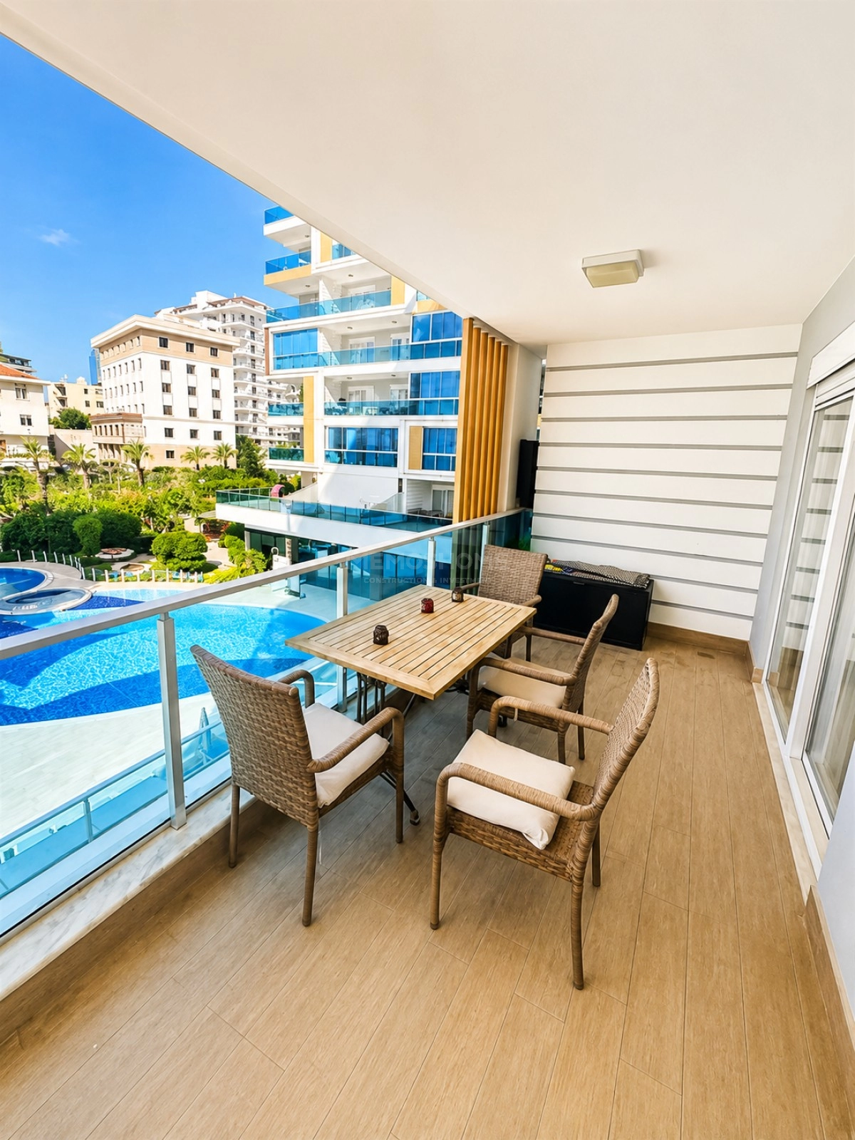 Luxury Furnished 1+1 Apartment Tosmur