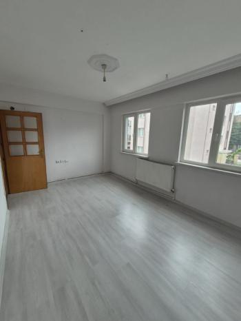 AFYON ÜÇOK EMLAKTAN KOCATEPE MAH 3+1 1155M² TEMİZ BAKIMMLI KİRALIK DAİRE 