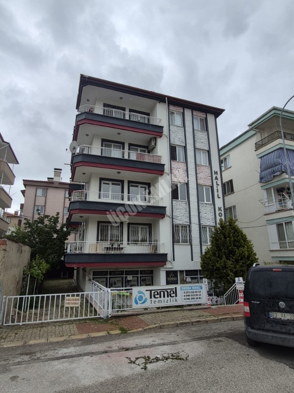 AFYON ÜÇOK EMLAKTAN KOCATEPE MAH 3+1 1155M² TEMİZ BAKIMMLI KİRALIK DAİRE 