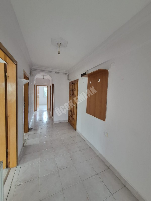 AFYON ÜÇOK EMLAKTAN KOCATEPE MAH 3+1 1155M² TEMİZ BAKIMMLI KİRALIK DAİRE 