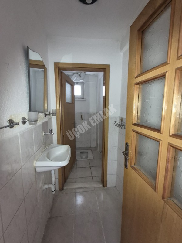 AFYON ÜÇOK EMLAKTAN KOCATEPE MAH 3+1 1155M² TEMİZ BAKIMMLI KİRALIK DAİRE 