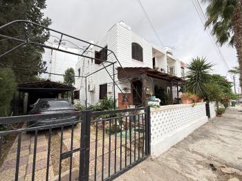 KKTC Lefkoşa Gönyeli Bölgesinde Türk Tapulu Satılık 3+1 İkiz Villa