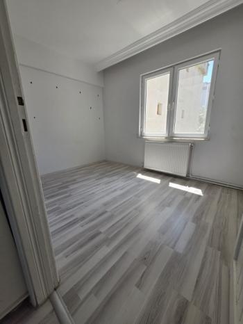 MUDANYA YENİ MAHALLE'DE DENİZ MANZARALI KİRALIK 2+1 ARA KAT DAİRE