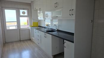 MUDANYA YENİ MAHALLE'DE DENİZ MANZARALI KİRALIK 2+1 ARA KAT DAİRE
