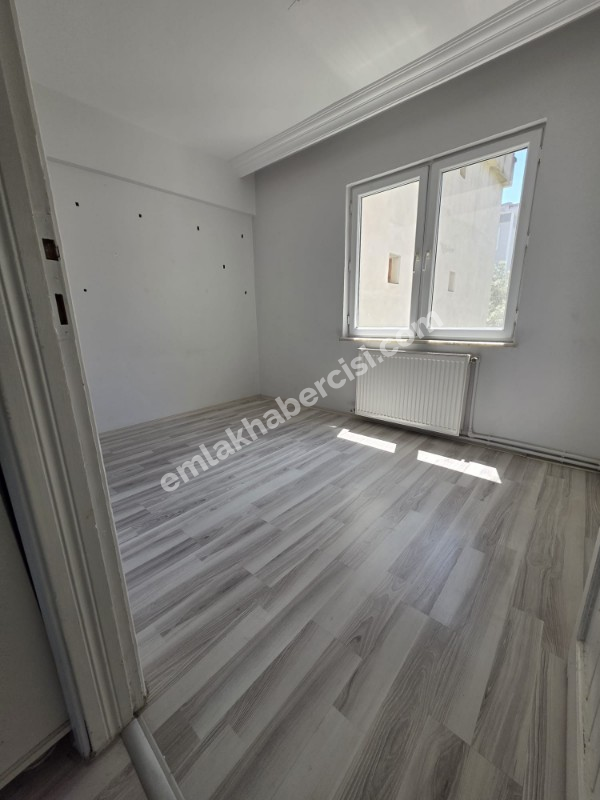 MUDANYA YENİ MAHALLE'DE DENİZ MANZARALI KİRALIK 2+1 ARA KAT DAİRE