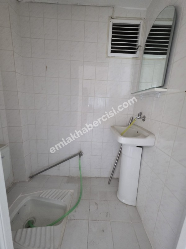 MUDANYA YENİ MAHALLE'DE DENİZ MANZARALI KİRALIK 2+1 ARA KAT DAİRE