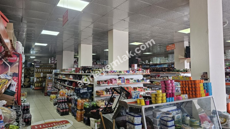 Suçatağı'nda Satılık 300m² 3 Adet Dükkan