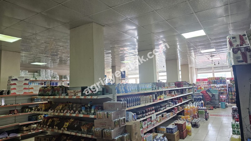 Suçatağı'nda Satılık 300m² 3 Adet Dükkan