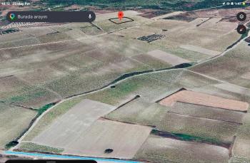 DijitalEmlak'tan Karacabey Çamlıca'da Satılık 2.800 m2 Yatırmlık Kıymetli Arazi.