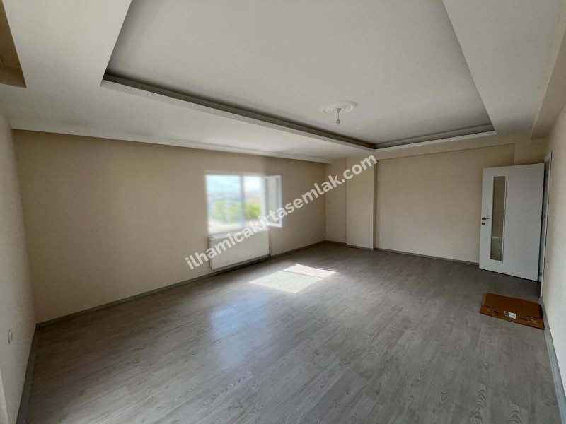 ALİPAŞA MAHALLESİNDE SİTE İÇİ YENİ YAPI SATILIK 3+1 DAİRE