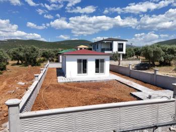 DİDİM AKYENİKÖYDE 300 M2 ARSADA TEK KATLI MÜSTAKİL EV