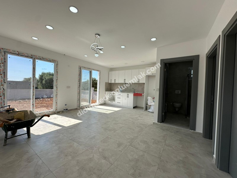 DİDİM AKYENİKÖYDE 300 M2 ARSADA TEK KATLI MÜSTAKİL EV