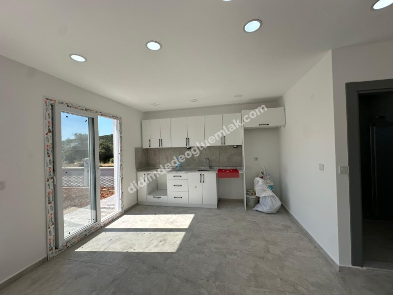 DİDİM AKYENİKÖYDE 300 M2 ARSADA TEK KATLI MÜSTAKİL EV