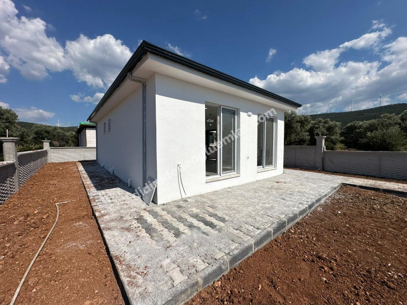 DİDİM AKYENİKÖYDE 300 M2 ARSADA TEK KATLI MÜSTAKİL EV