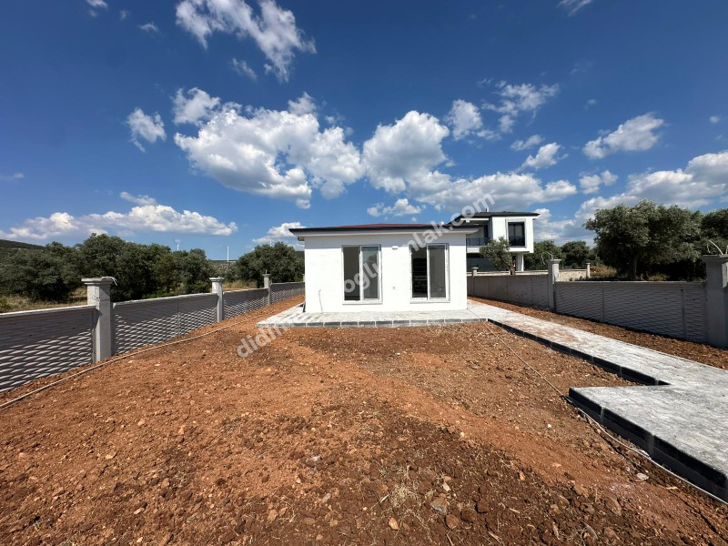 DİDİM AKYENİKÖYDE 300 M2 ARSADA TEK KATLI MÜSTAKİL EV