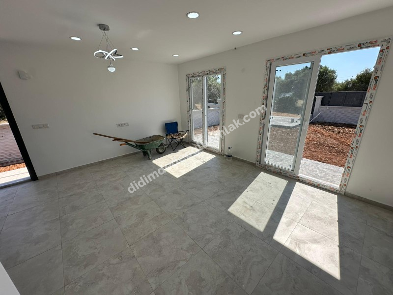 DİDİM AKYENİKÖYDE 300 M2 ARSADA TEK KATLI MÜSTAKİL EV