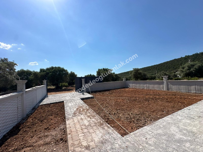 DİDİM AKYENİKÖYDE 300 M2 ARSADA TEK KATLI MÜSTAKİL EV