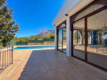 Girne Çatalköy Satılık Türk Koçanlı 3+2 Villa