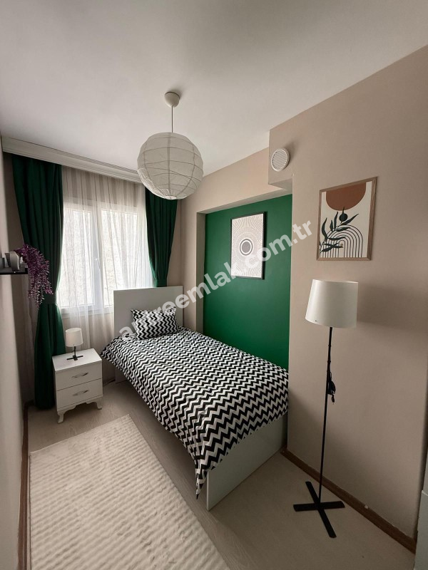 Antre Emlak'tan satılık Buca Adatepe'de Üniversite Yanı Cadde Üstü 1+1 55 M2 Daire