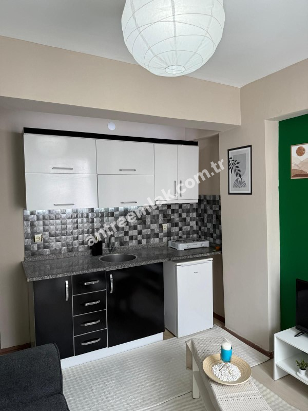 Antre Emlak'tan satılık Buca Adatepe'de Üniversite Yanı Cadde Üstü 1+1 55 M2 Daire