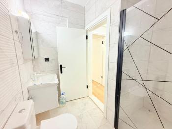 DİDİM ALTINKUM’DA DENİZE 500 METRE MESAFEDE HAVUZLU GENİŞ BALKONLU 2+1 FIRSAT DAİRE! 