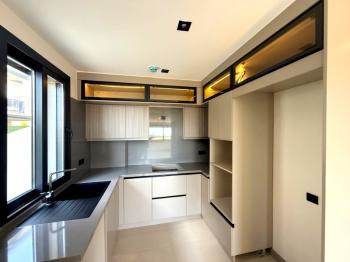 Didim Efeler Mahallesinde Site İçerisinde Satılık 3+1 Villa