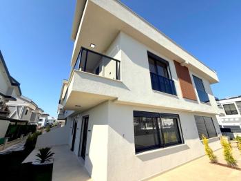 Didim Efeler Mahallesinde Site İçerisinde Satılık 3+1 Villa