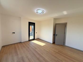 Didim Efeler Mahallesinde Site İçerisinde Satılık 3+1 Villa