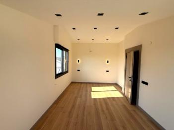 Didim Efeler Mahallesinde Site İçerisinde Satılık 3+1 Villa