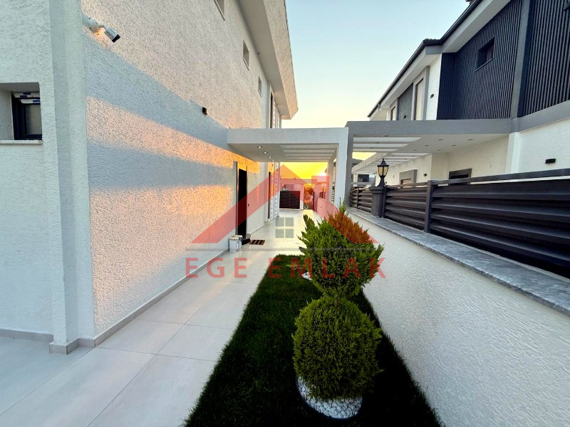 Didim'de Satılık Tam Müstakil Eşyalı Villa