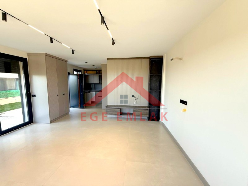 Didim Efeler Mahallesinde Site İçerisinde Satılık 3+1 Villa