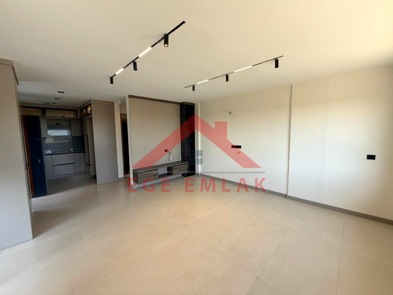 Didim Efeler Mahallesinde Site İçerisinde Satılık 3+1 Villa