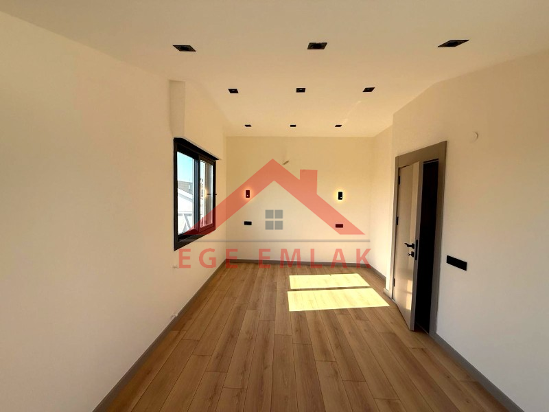 Didim Efeler Mahallesinde Site İçerisinde Satılık 3+1 Villa