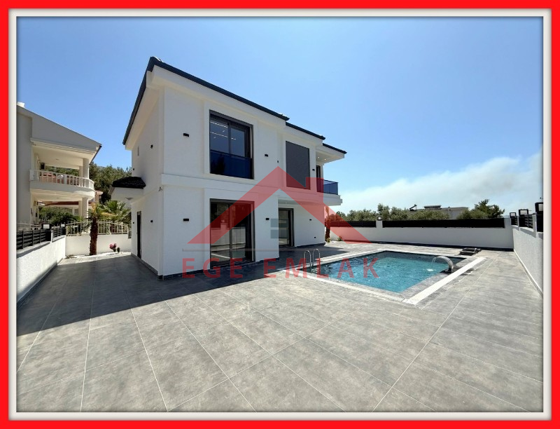 Didim'de Satılık Eşyalı Tam Müstakil Villa
