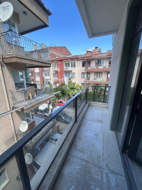AFYON ÜÇOK EMLAKTAN CUMHURİYET MAH 1+1 SIFIR AYARINDA SATILIK DAİRE 