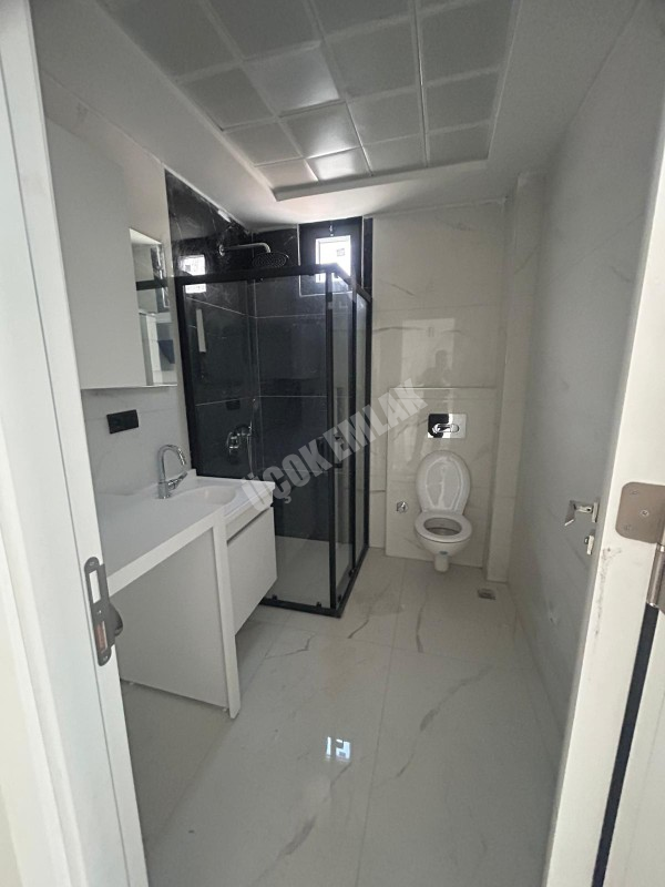 AFYON ÜÇOK EMLAKTAN CUMHURİYET MAH 1+1 SIFIR AYARINDA SATILIK DAİRE 