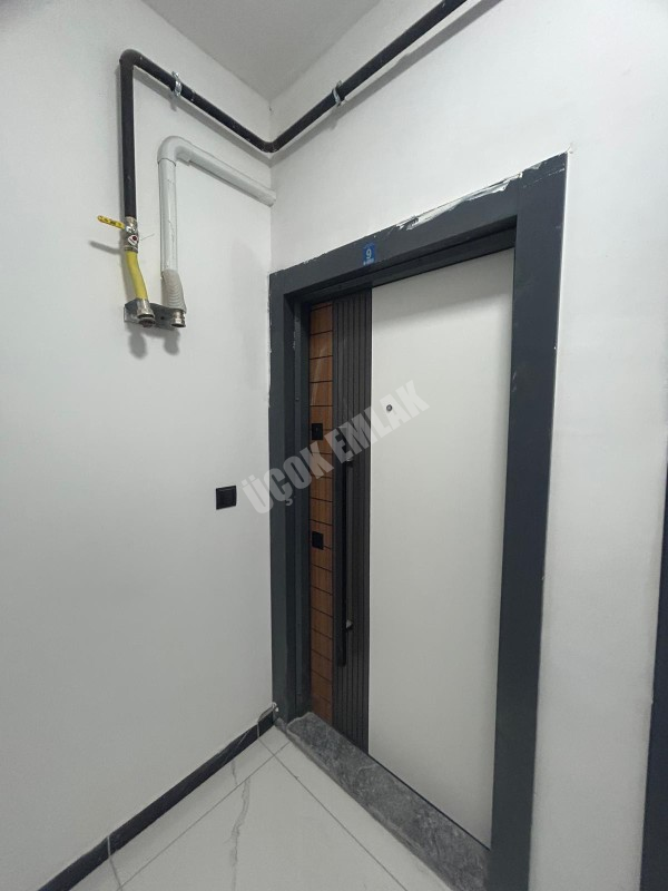 AFYON ÜÇOK EMLAKTAN CUMHURİYET MAH 1+1 SIFIR AYARINDA SATILIK DAİRE 