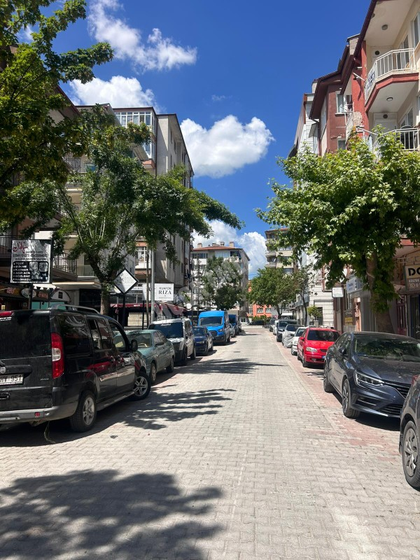 AFYON ÜÇOK EMLAKTAN CUMHURİYET MAH 1+1 SIFIR AYARINDA SATILIK DAİRE 