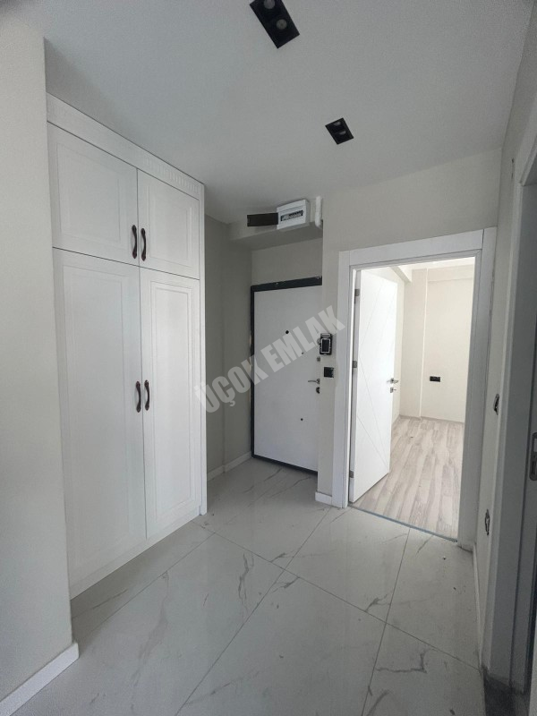 AFYON ÜÇOK EMLAKTAN CUMHURİYET MAH 1+1 SIFIR AYARINDA SATILIK DAİRE 