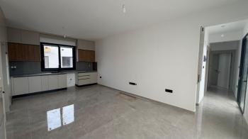 Lefkoşa Ortaköy Bölgesinde SATILIK 2+1 PENTHOUSE