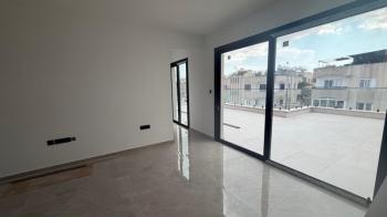 Lefkoşa Ortaköy Bölgesinde SATILIK 2+1 PENTHOUSE
