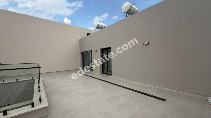Lefkoşa Ortaköy Bölgesinde SATILIK 2+1 PENTHOUSE