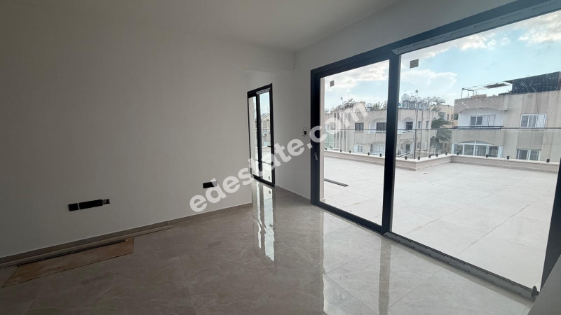 Lefkoşa Ortaköy Bölgesinde SATILIK 2+1 PENTHOUSE