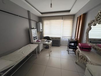 GÜVENAY - ÇORUM GAZİ CADDESİ ÜZERİ DEVREN KİRALIK  FIRSAT GÜZELLİK MERKEZİ