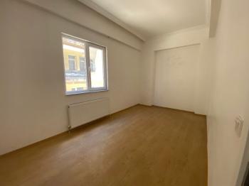GÜVENAY - ÇORUM ULUKAVAK ADLİYE BİNASININ YANINDA 100 m2 KİRALIK OFİS
