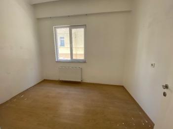 GÜVENAY - ÇORUM ULUKAVAK ADLİYE BİNASININ YANINDA 100 m2 KİRALIK OFİS