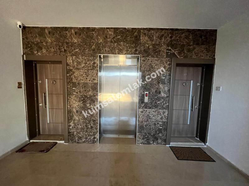 MAĞUSA YENİBOĞAZİÇİN'DE KOÇANI HAZİR 3+1 FUL EŞYALI DAİRE 