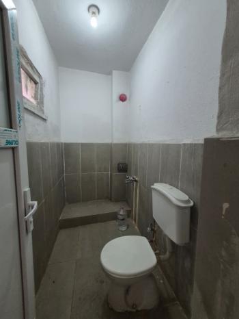 AFYON ÜÇOK EMLAKTAN YUNUS EMRE MAH CADDE ÜZERİ KİRALIK 2+1 DAİRE 
