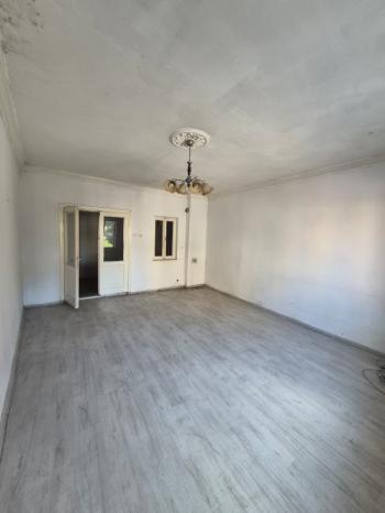 AFYON ÜÇOK EMLAKTAN YUNUS EMRE MAH CADDE ÜZERİ KİRALIK 2+1 DAİRE 