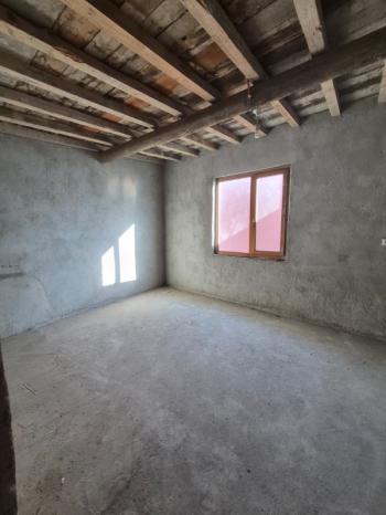 AFYON ÜÇOK EMLAKTAN YUNUS EMRE MAH CADDE ÜZERİ KİRALIK 2+1 DAİRE 